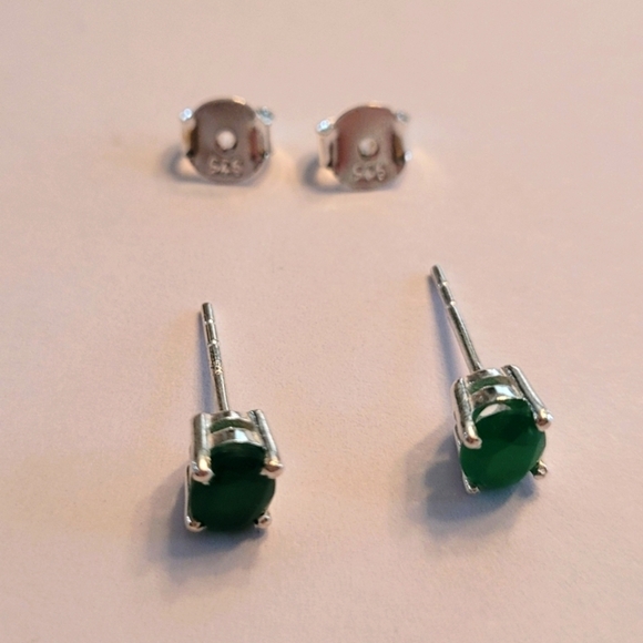 Green Onyx Sterling Silver Stud Earrings - Picture 3 of 3